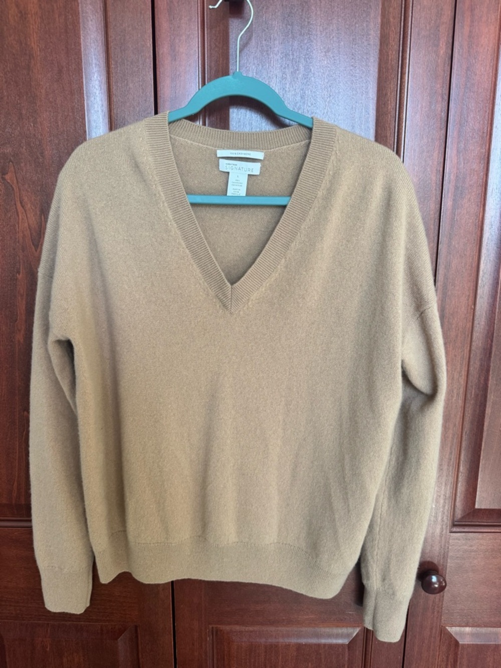 Nordstrom 100% Cashmere V-Neck Sweater in Camel-Tan